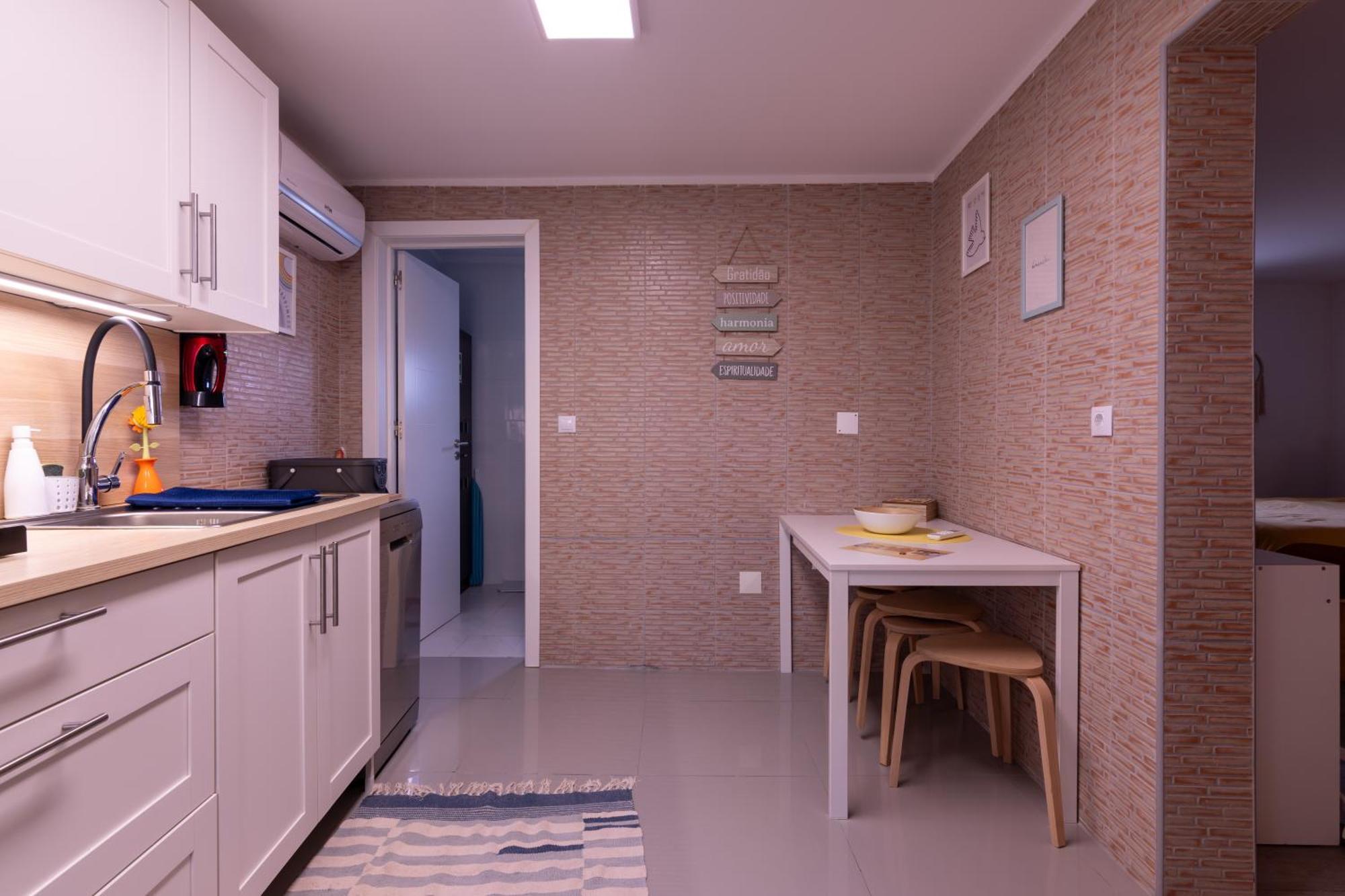 Perafita Yellow House - Ecohost Bagian luar foto