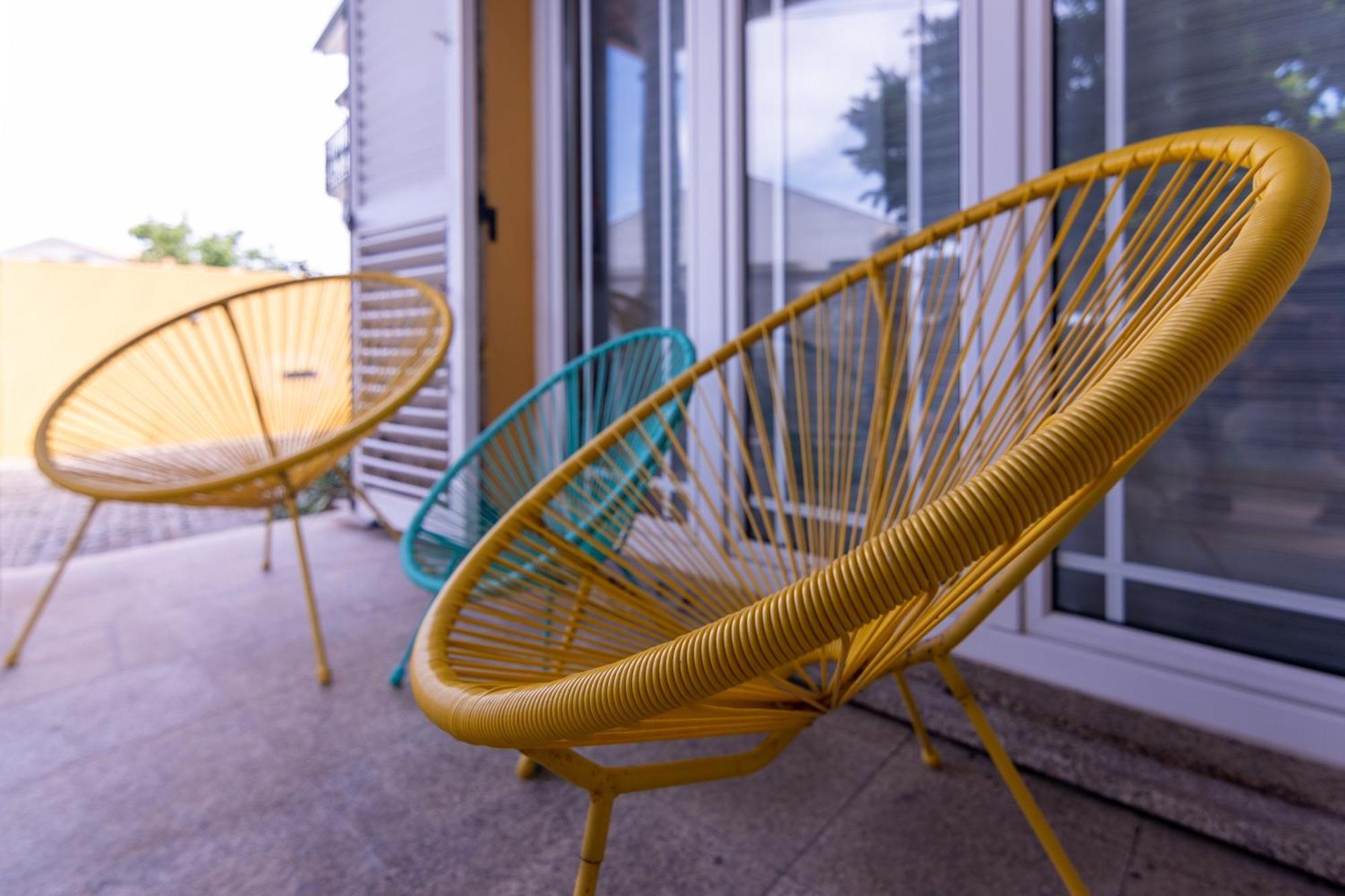 Perafita Yellow House - Ecohost Bagian luar foto